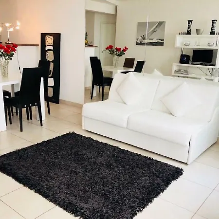 O Palais Des Iles Two Bedroom Apartment